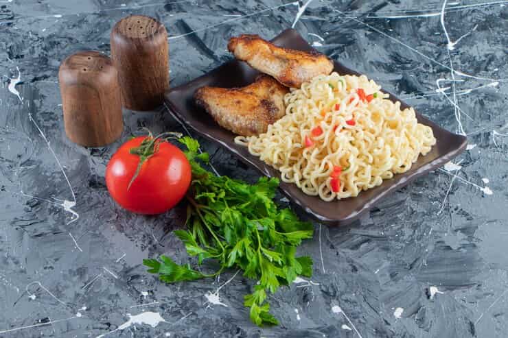 تصویر 1 از قیمت نودل مرغ و قارچ با کیفیت ارزان + خرید عمده